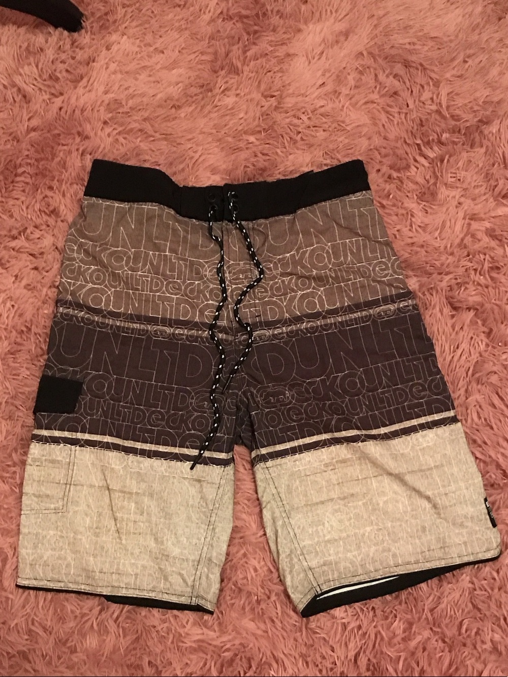 Ecko Unlimited Dark brown and tan Gradient Menās Board Shorts